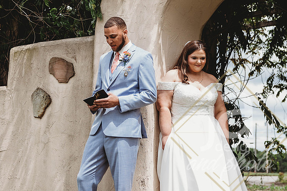 JohnsonWedding_FirstTouch@jadesignandphotollc48