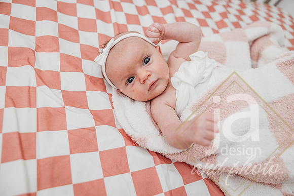 KBNewborn@jadesignandphotollc125
