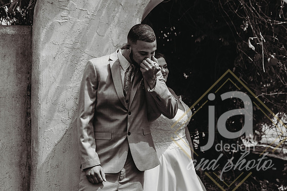 JohnsonWedding_FirstTouch@jadesignandphotollc66