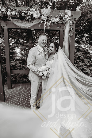 LisWedding_GenerationalFam@jadesignandphotollc9