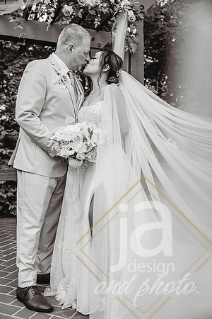 LisWedding_GenerationalFam@jadesignandphotollc15