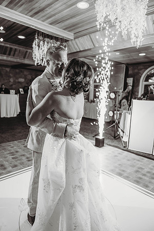 LisWedding_Reception@jadesignandphotollc95