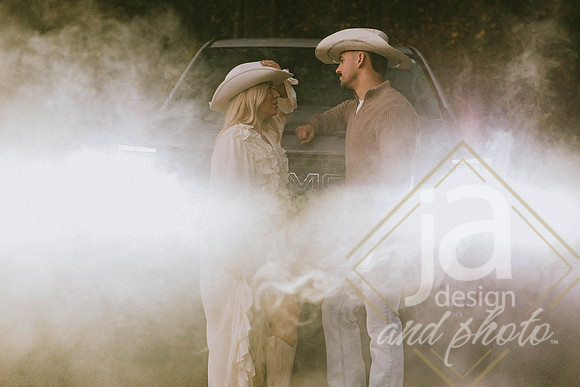 JCMorris_Engagement@jadesignandphotollc203