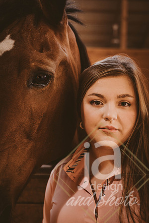ChloeWsr26@jadesignandphotollc10