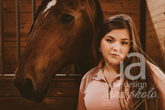 ChloeWsr26@jadesignandphotollc12
