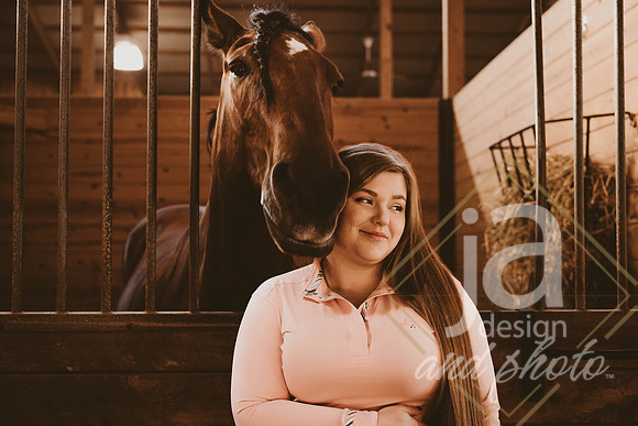 ChloeWsr26@jadesignandphotollc17