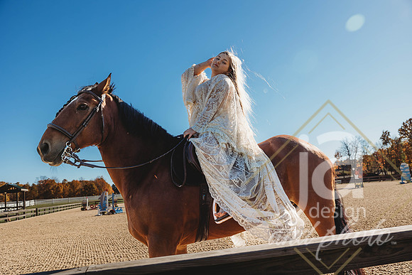 ChloeWsr26@jadesignandphotollc110