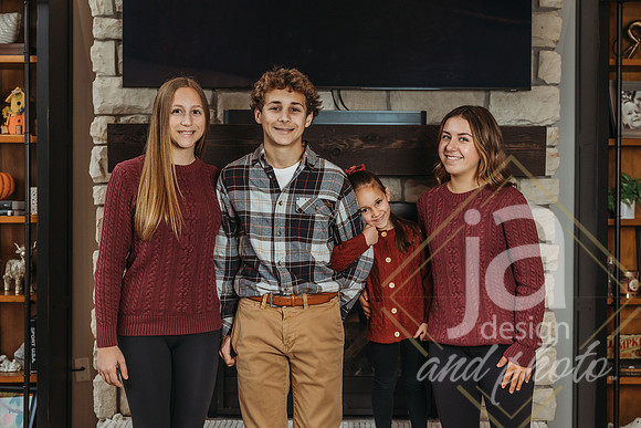 MariannLoteneroGrandkids25@jadesignandphotollc80