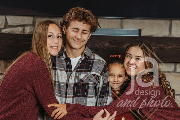 MariannLoteneroGrandkids25@jadesignandphotollc82