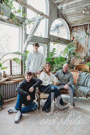 Murphyextfam25@jadesignandphotollc60