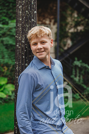 RyanKsr26@jadesignandphotollc6