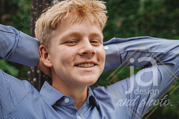 RyanKsr26@jadesignandphotollc14