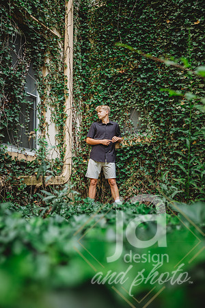 RyanKsr26@jadesignandphotollc40