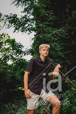 RyanKsr26@jadesignandphotollc77