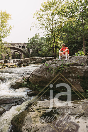RyanKsr26@jadesignandphotollc130