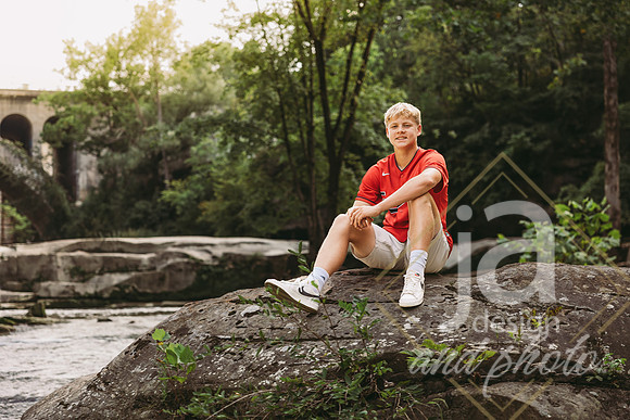 RyanKsr26@jadesignandphotollc133