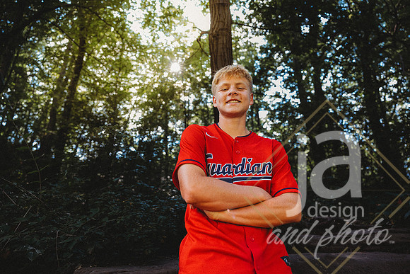 RyanKsr26@jadesignandphotollc144
