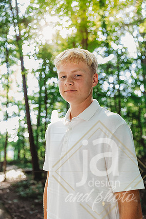 RyanKsr26@jadesignandphotollc150