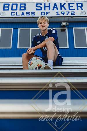 RyanKsr26@jadesignandphotollc176