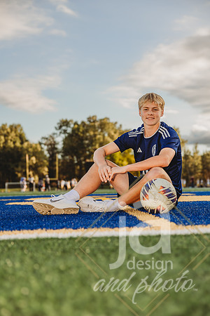 RyanKsr26@jadesignandphotollc200