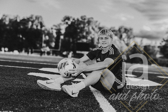 RyanKsr26@jadesignandphotollc199