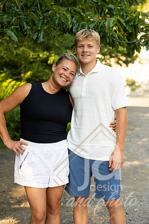KadenceMsr26fall_cousins@jadesignandphotollc23