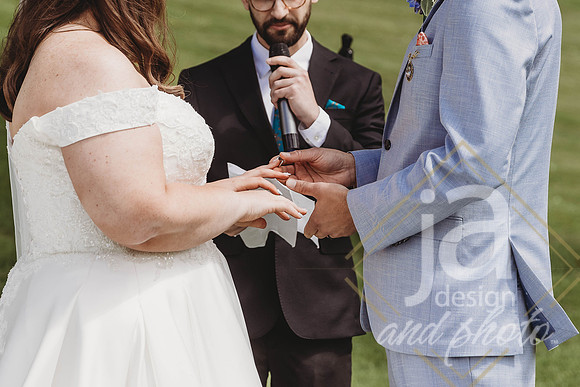 JohnsonWedding_Ceremony@jadesignandphotollc227