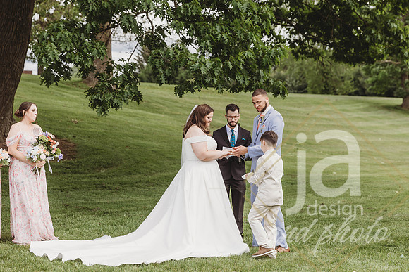 JohnsonWedding_Ceremony@jadesignandphotollc209