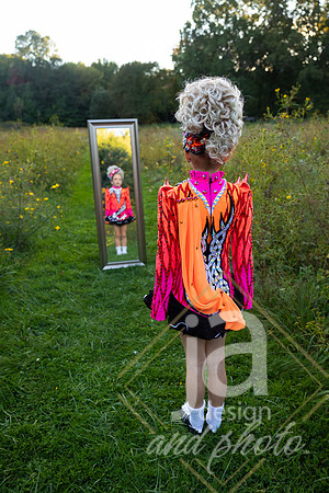 CapriEssonIrishreveal@jadesignandphoto-2