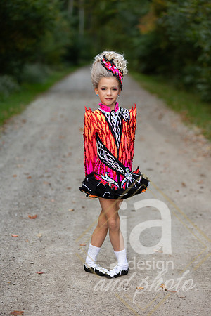 CapriEssonIrishreveal@jadesignandphoto-47