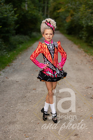 CapriEssonIrishreveal@jadesignandphoto-68