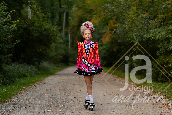 CapriEssonIrishreveal@jadesignandphoto-73