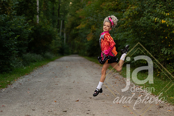 CapriEssonIrishreveal@jadesignandphoto-79