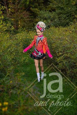 CapriEssonIrishreveal@jadesignandphoto-34