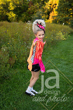 CapriEssonIrishreveal@jadesignandphoto-11