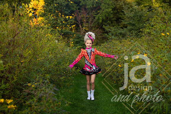 CapriEssonIrishreveal@jadesignandphoto-39