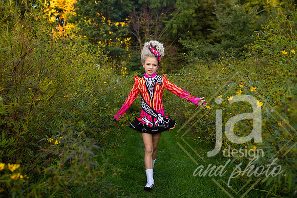CapriEssonIrishreveal@jadesignandphoto-40