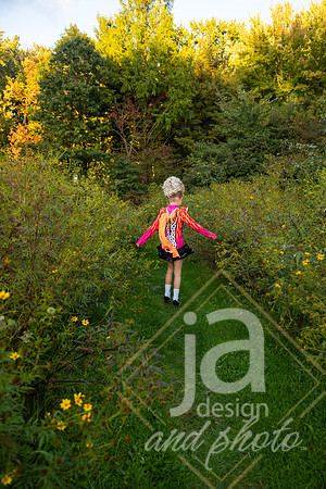 CapriEssonIrishreveal@jadesignandphoto-32
