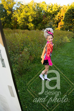 CapriEssonIrishreveal@jadesignandphoto-10