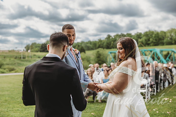 JohnsonWedding_Ceremony@jadesignandphotollc215