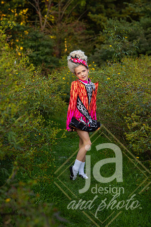 CapriEssonIrishreveal@jadesignandphoto-36
