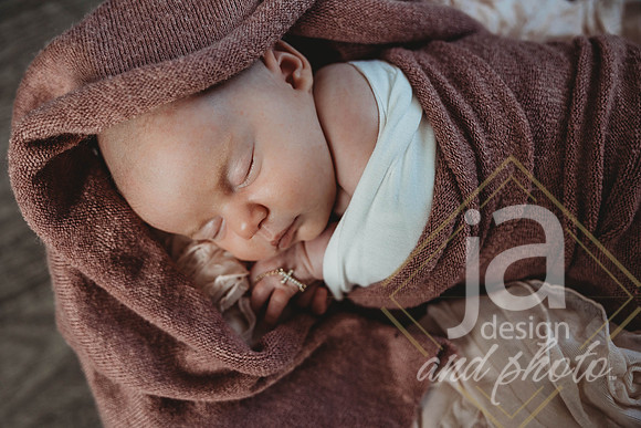 KBNewborn@jadesignandphotollc50