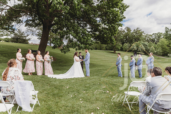 JohnsonWedding_Ceremony@jadesignandphotollc218