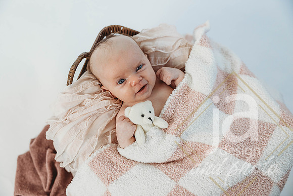 KBNewborn@jadesignandphotollc67