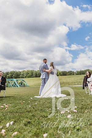 JohnsonWedding_Ceremony@jadesignandphotollc259