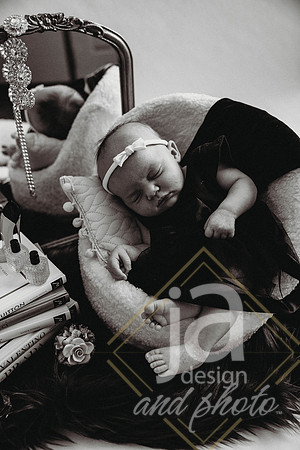KBNewborn@jadesignandphotollc73
