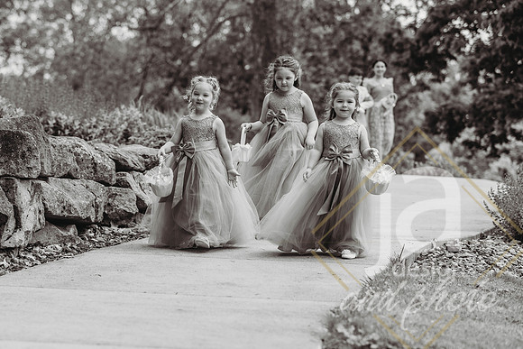 JohnsonWedding_Ceremony@jadesignandphotollc73
