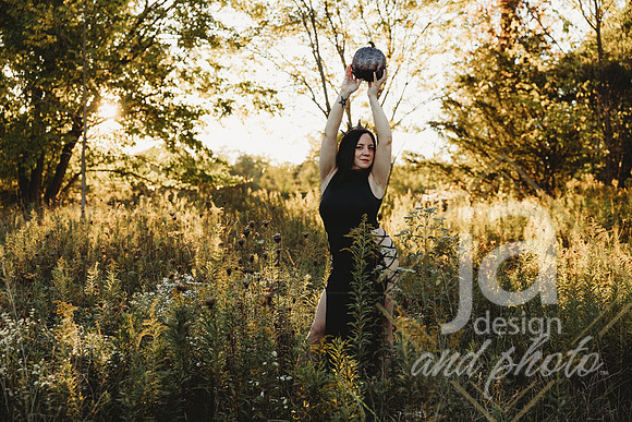 NicoleTspooky-@jadesignandphoto17