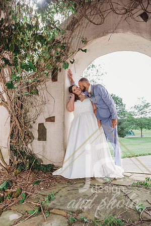 JohnsonWedding_BridalSession@jadesignandphotollc118