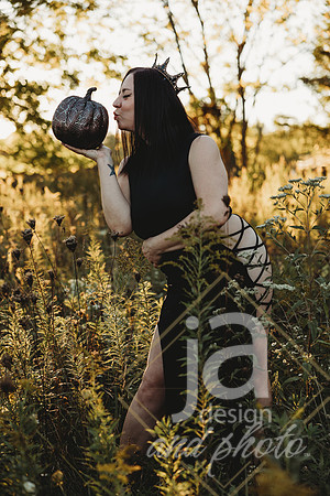 NicoleTspooky-@jadesignandphoto19